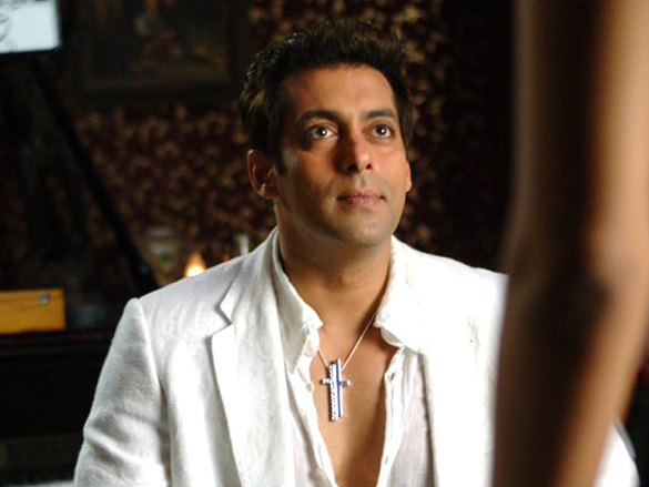 Salaam-E-Ishq Movie Stills - Bollywood Hungama