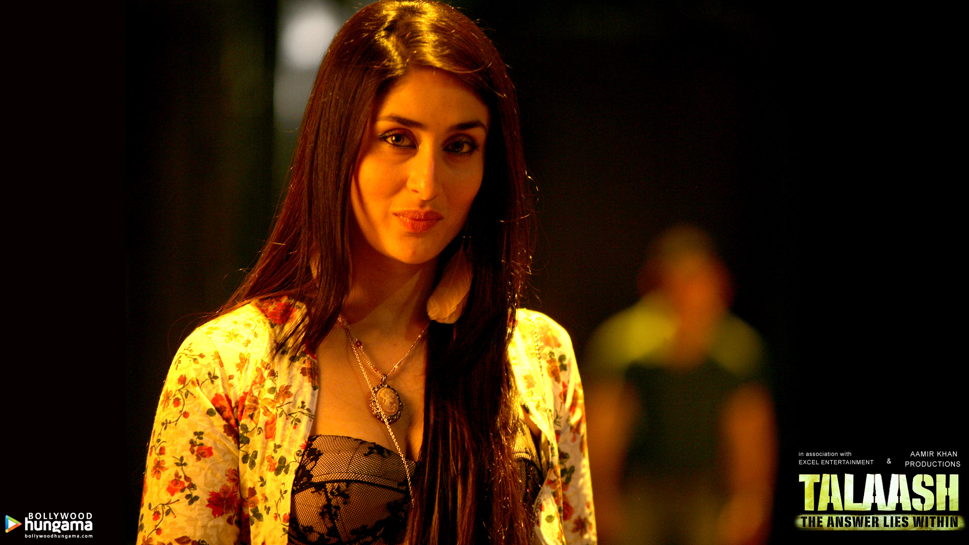 Talaash 2012 Wallpapers Talaash 2012 HD Images Photos talaash8