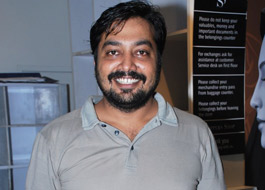 Anurag Kashyap accuses Big B of postponing release of Chittagong