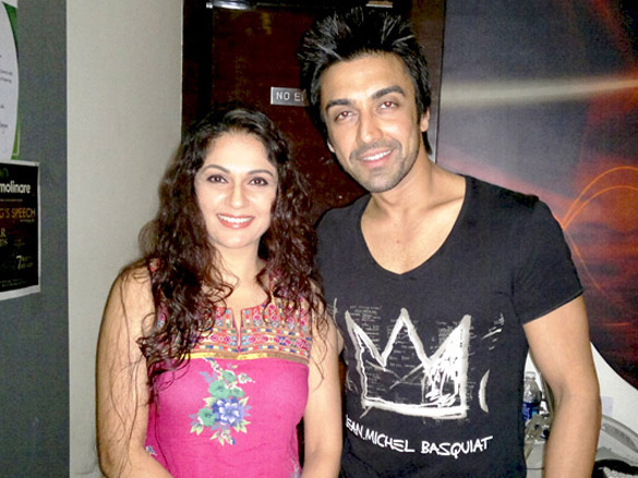 Special screening of the film 'The White Land' | Photo Of Gracy Singh,Ashish  Chowdhry From The Special screening of the film 'The White Land' Images -  Bollywood Hungama