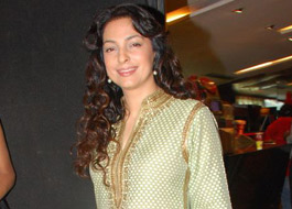 Juhi Chawla to host chat show for kids