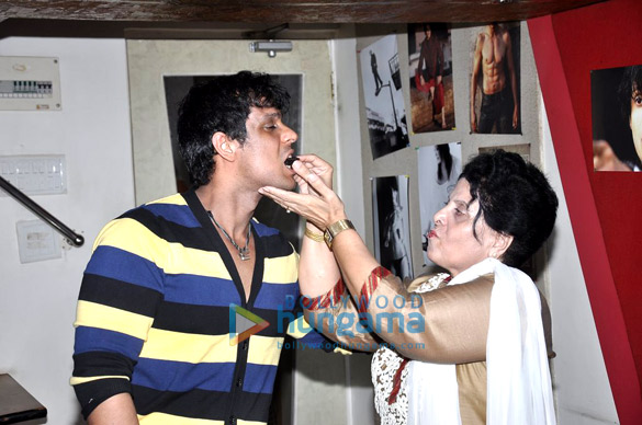 Vikram Singh Promotes Film ‘heropanti Vikram Singh Images