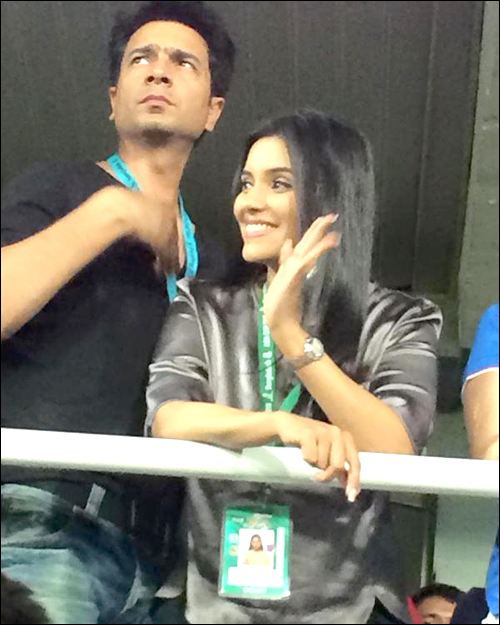 Checkout: Newlyweds Asin and Rahul Sharma on a ‘match date’