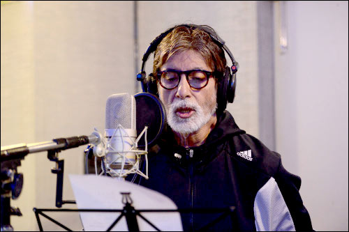 Check out: Amitabh Bachchan lends his voice for Pro Kabbadi League ad
