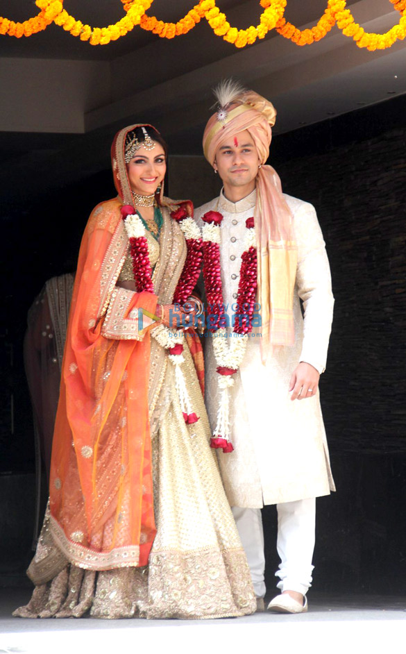 Soha Ali Khan And Kunal Khemu S Wedding Reception Soha Ali Khan Kunal Khemu Images Bollywood