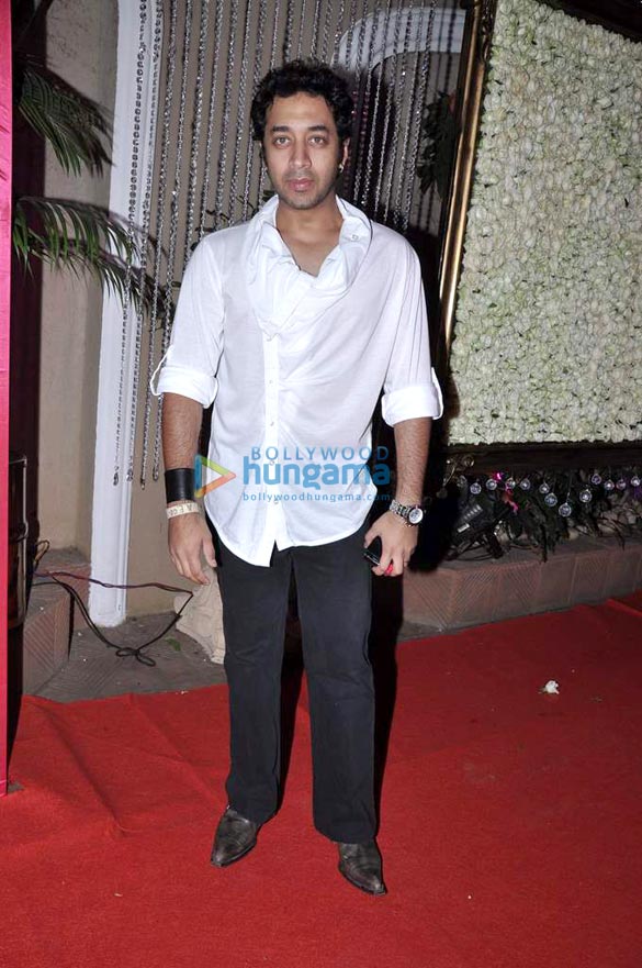 Celebs grace Kiran Bawa’s Diwali bash | Hiten Paintal Images ...