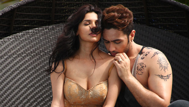 Theatrical Trailer (Ishq Click) Theatrical Trailer (Ishq Click)