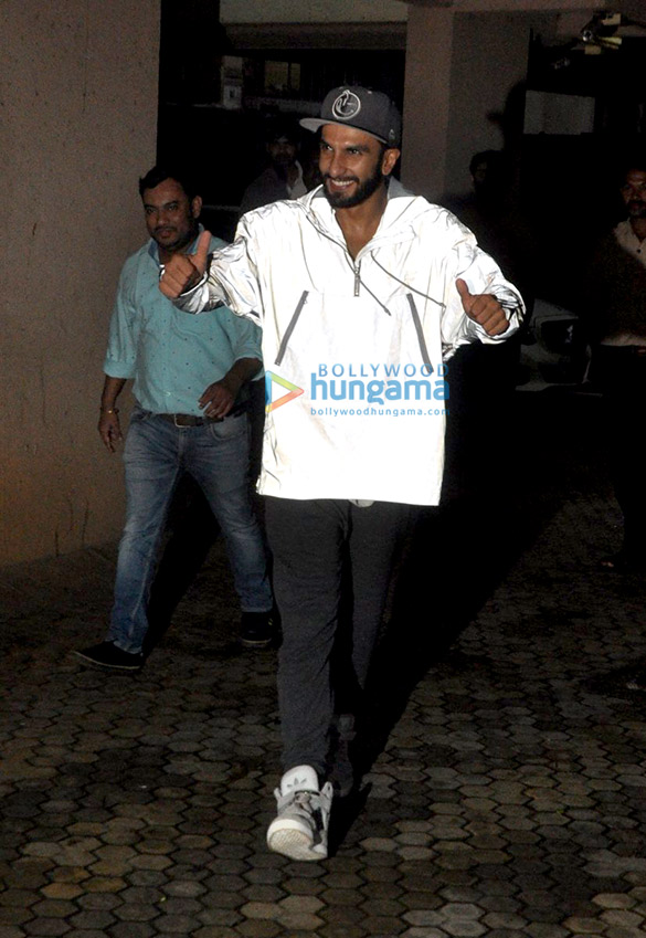 Ranveer Singh snapped wearing an anti-paparazzi jacket ...
