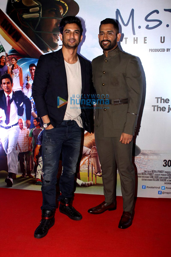 Sushant Singh Rajput, Mahendra Singh Dhoni & the rest of cast grace the premiere of ‘M.S. Dhoni – The Untold Story’ Sushant Singh Rajput, Mahendra Singh Dhoni & the rest of cast grace the premiere of ‘M.S. Dhoni – The Untold Story’