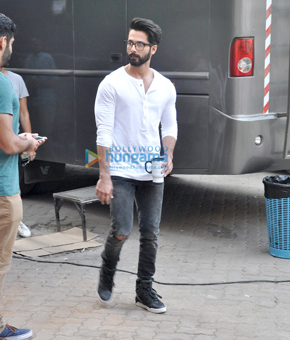Shahid Kapoor shoots for Vogue BFFs on Colors Infinity Shahid Kapoor shoots for Vogue BFFs on Colors Infinity