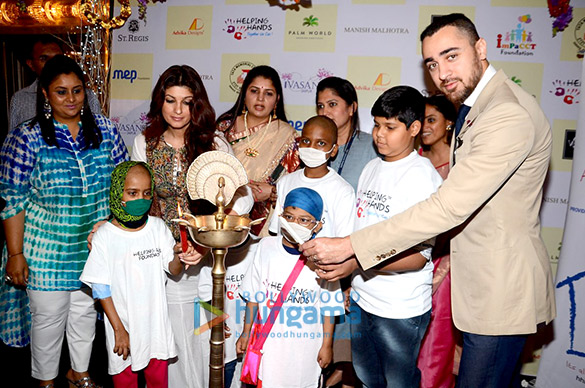 Twinkle Khanna and Imran Khan attend ‘Helping Hands Exhibition’ cum fundraiser event Twinkle Khanna and Imran Khan attend ‘Helping Hands Exhibition’ cum fundraiser event