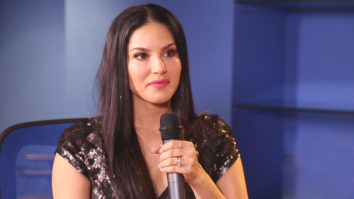 “Shah Rukh Khan’s Fan Hysteria Is Craziest Thing I’ve Ever Seen In My Life”: Sunny Leone