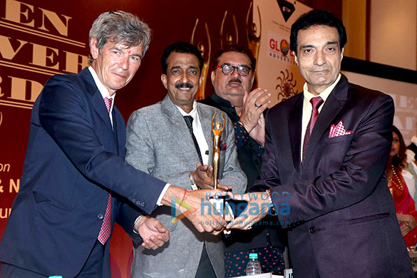 Dheeraj Kumar, Mukesh Rishi and others grace the All India Achievers Awards Dheeraj Kumar, Mukesh Rishi and others grace the All India Achievers Awards