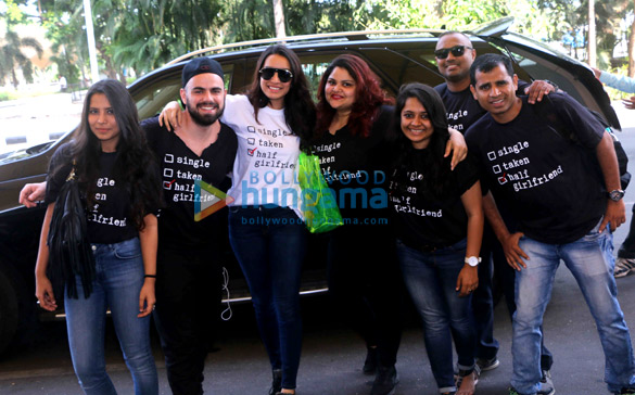 Shraddha Kapoor and Arjun Kapoor snapped at airport as they depart to promote Half Girlfriend Shraddha Kapoor and Arjun Kapoor snapped at airport as they depart to promote Half Girlfriend