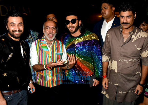 Ranveer Singh attends Manish Arora’s fashion preview at the Lakme Fashion Week 2017 Ranveer Singh attends Manish Arora's fashion preview at the Lakme Fashion Week 2017