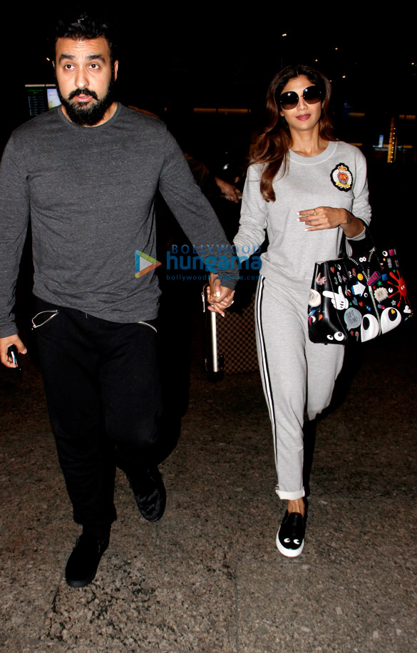 Shilpa Shetty, Jahnavi Kapoor and others snapped at the airport Shilpa Shetty, Jahnavi Kapoor and others snapped at the airport
