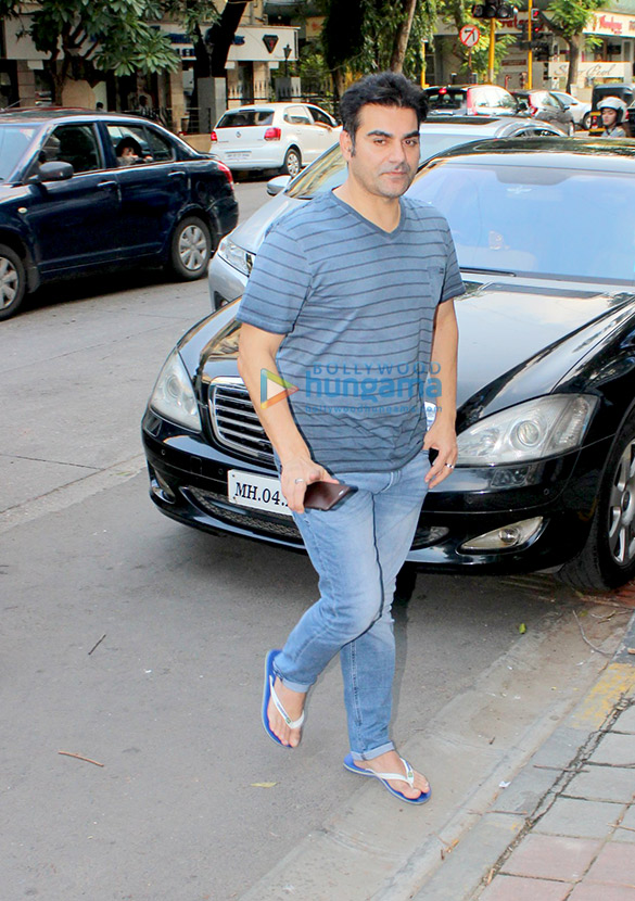 Arbaaz Khan snapped at A’Kreations in Bandra Arbaaz Khan snapped at A'Kreations in Bandra