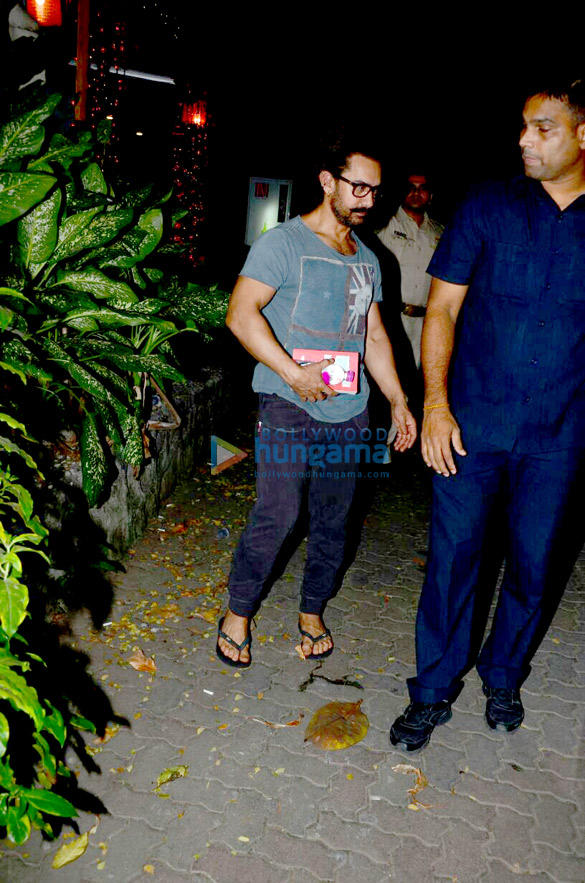 Aamir Khan spotted after a spa session Aamir Khan spotted after a spa session