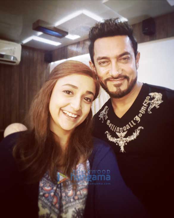 Secret-superstar-11 | Secret Superstar 2017 On The Set - Bollywood Hungama
