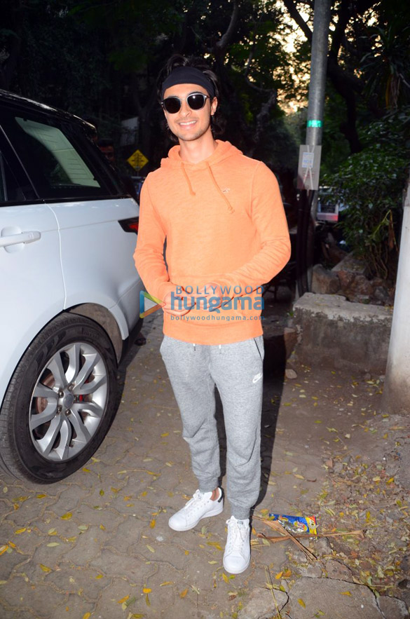 Aayush Sharma spotted at dance rehersals in Bandra Aayush Sharma spotted at dance rehersals in Bandra