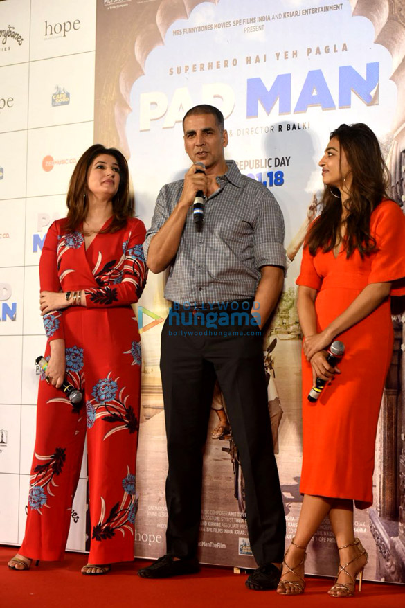 Akshay Kumar launches the song ‘Aaj Se Teri’ from Pad Man Akshay Kumar launches the song 'Aaj Se Teri' from Pad Man