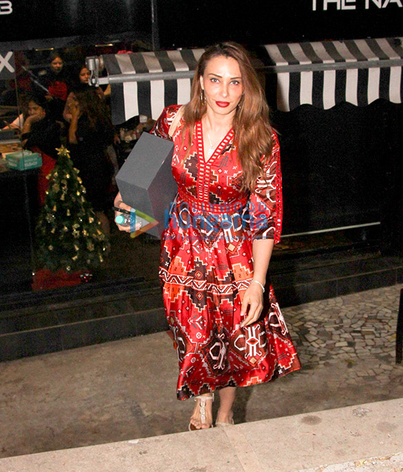 Iulia Vantur snapped at salon Iulia Vantur snapped at salon