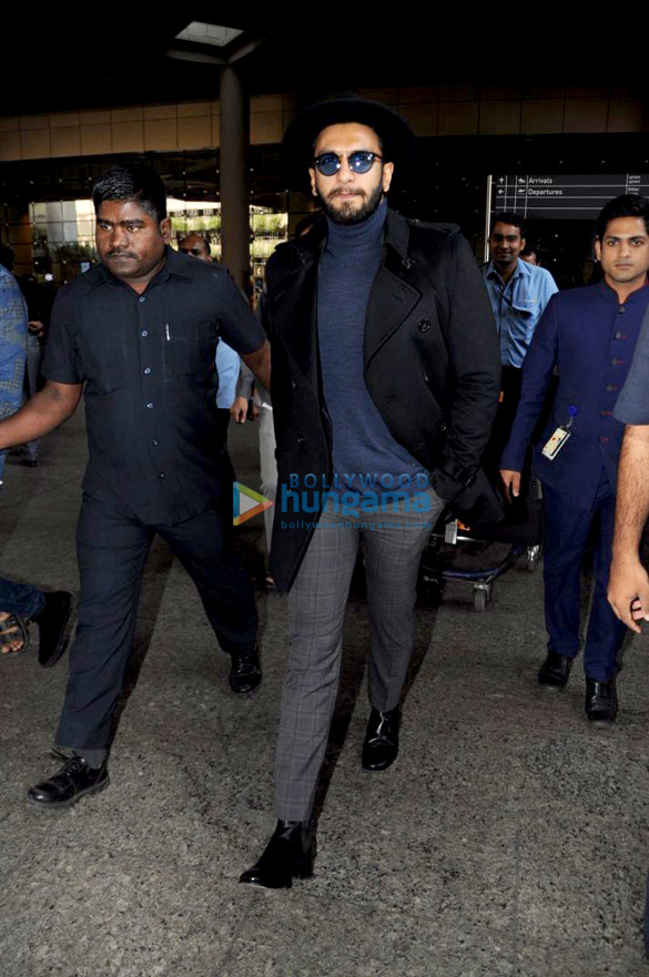 Ranveer Singh, Richa Chadda and Ayushmann Khurrana snapped at the airport Ranveer Singh, Richa Chadda and Ayushmann Khurrana snapped at the airport