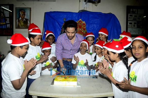 Tusshar Kapoor celebrates his birthday with children’s from Smile Foundation Tusshar Kapoor celebrates his birthday with children's from Smile Foundation