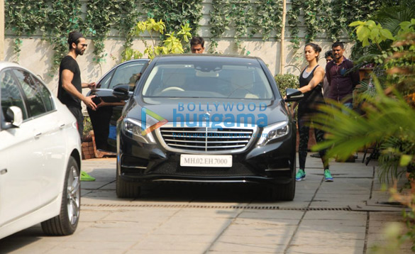 Shahid Kapoor, Aditya Roy Kapur and others snapped at the gym Shahid Kapoor, Aditya Roy Kapur and others snapped at the gym