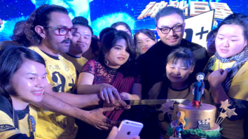 WATCH: Aamir Khan dances on ‘Sexy Baliye’ during Secret Superstar promotions in Shanghai