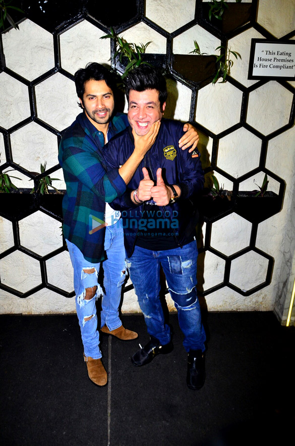 Celebs grace Varun Sharma’s birthday bash Celebs grace Varun Sharma's birthday bash
