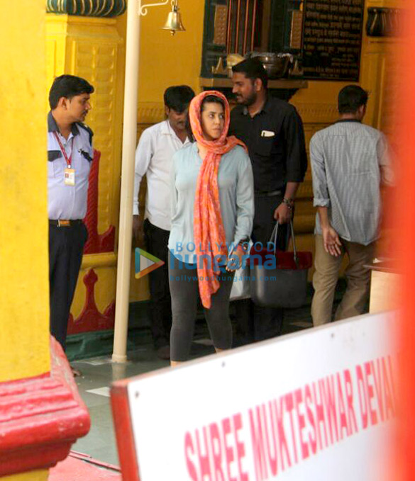 Ekta Kapoor snapped in Juhu Ekta Kapoor snapped in Juhu-