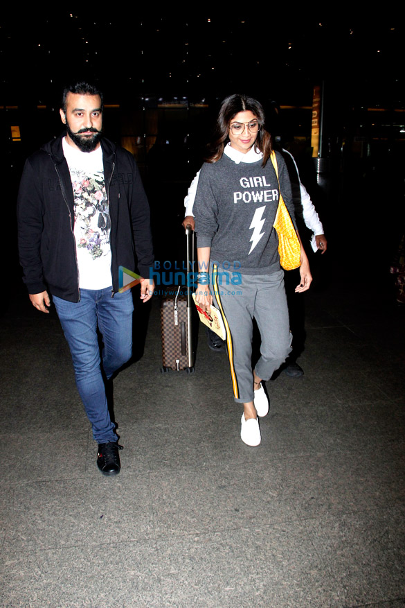 Shilpa Shetty, Raj Kundra and others snapped at the airport Shilpa Shetty, Raj Kundra and others snapped at the airport
