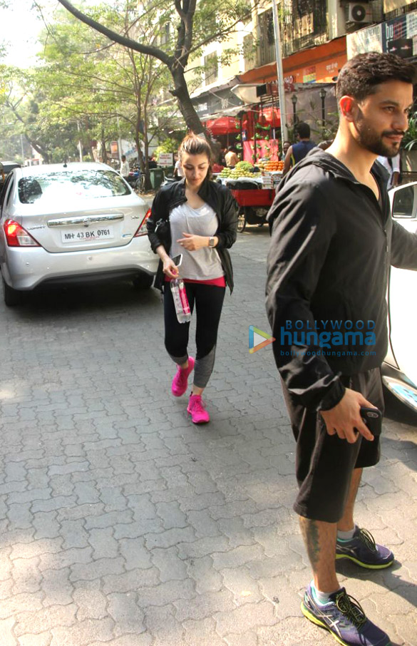 Soha Ali Khan and Kunal Khemu snapped at the Kitchen Garden in Bandra Soha Ali Khan and Kunal Khemu snapped at the Kitchen Garden in Bandra