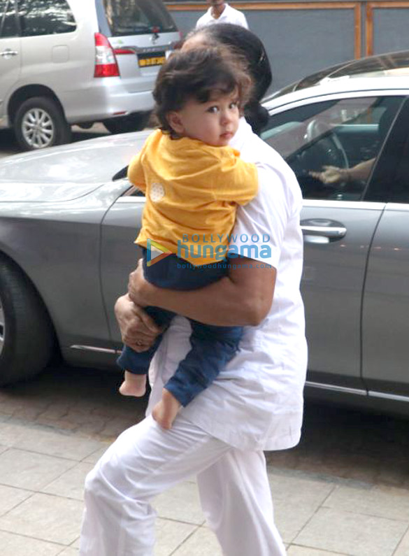Taimur Ali Khan spotted with his nanny Taimur Ali Khan spotted with his nanny