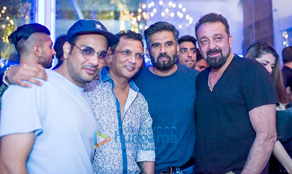 Sanjay Dutt and others grace the launch of Bunny Sanghavi’s lounge ‘B’ Sanjay Dutt and others grace the launch of Bunny Sanghavi's lounge 'B'