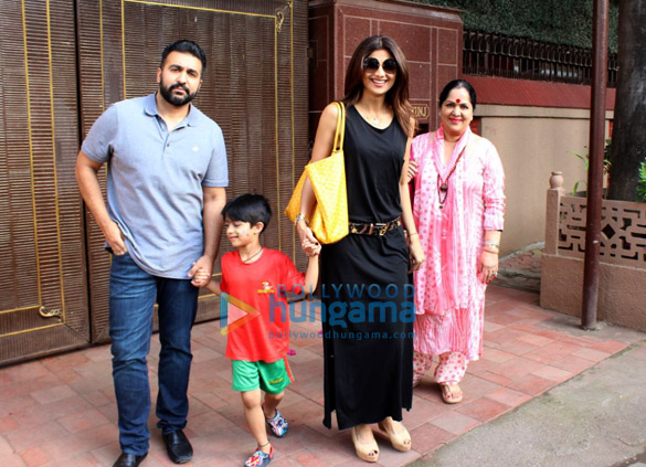 Raj Kundra And Shilpa Shetty With Her Family Spotted At Son Vivaan S School In Juhu Parties Events Bollywood Hungama
