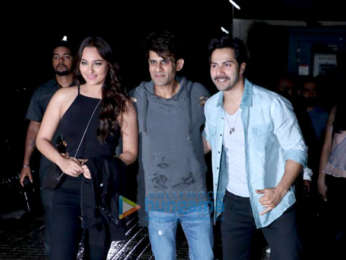 Celebs grace the special screening of Race 3