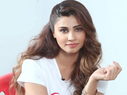Daisy Shah REACTS to MEAN MEMES!!!!