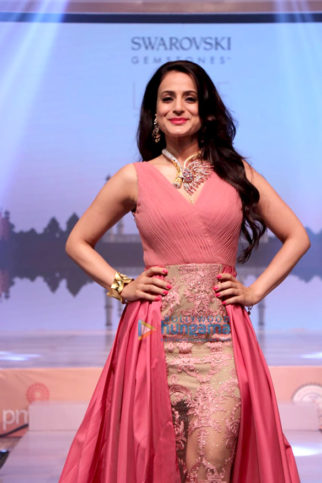 Ameesha Patel, Rimi Sen and others walk the ramp at the All India Gem And Jewellery Domestic Council