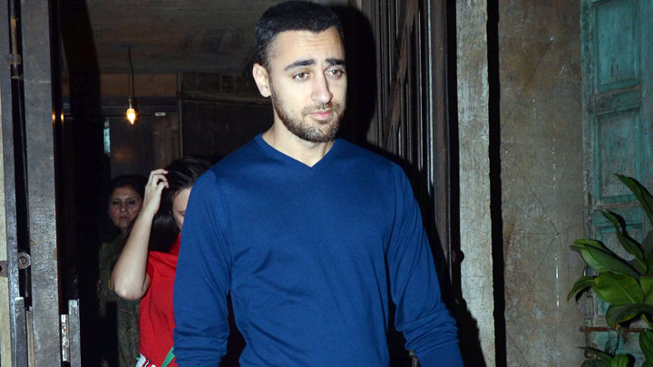 SPOTTED: Imran Khan with his Wife @Pali Bhavan in Bandra SPOTTED: Imran Khan with his Wife @Pali Bhavan in Bandra