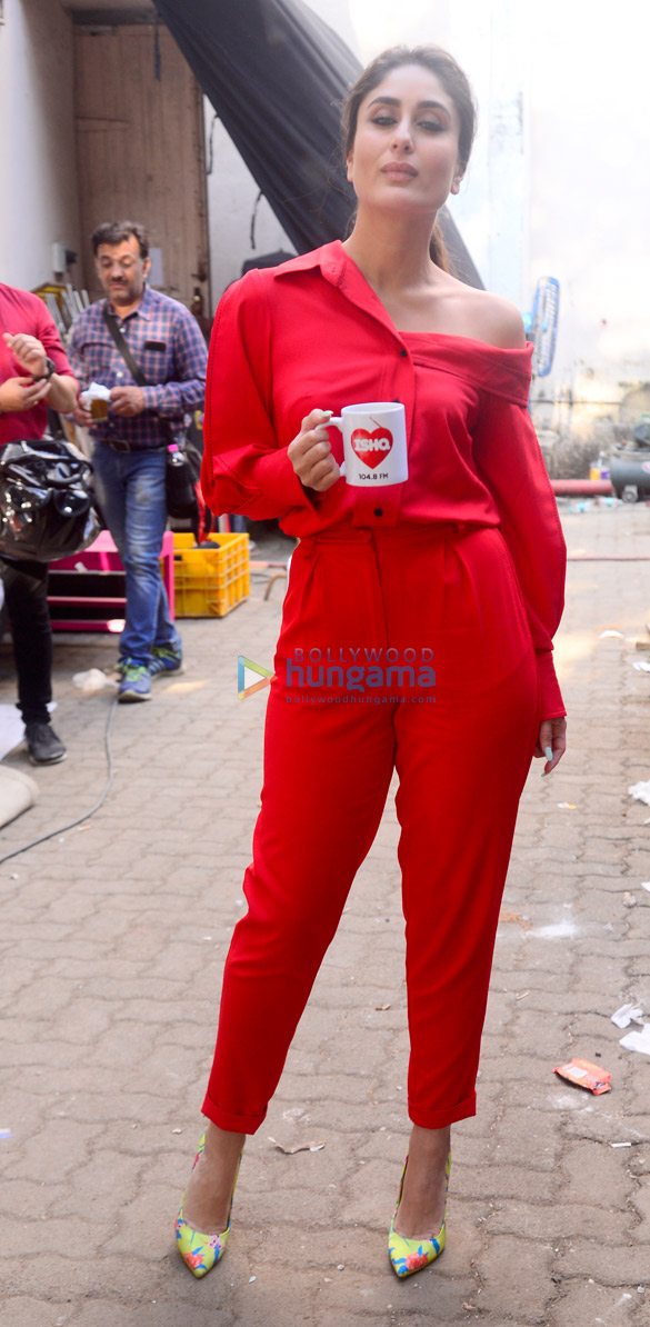 Kareena Kapoor Khan snapped at the Ishq 104.8 FM office