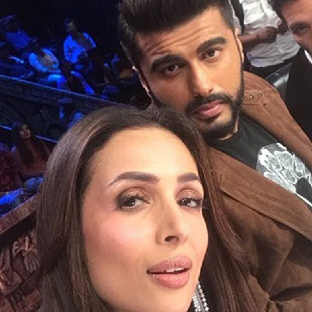 Malaika Arora and Arjun Kapoor hold hands and TWERK together (WATCH