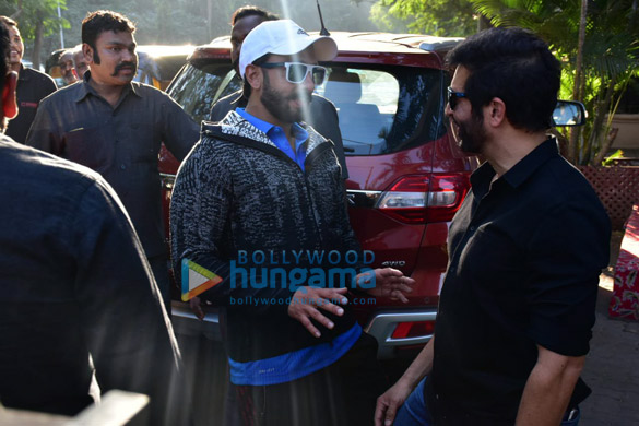 Ranveer Singh and Kabir Khan spotted at JVPD ground in Juhu