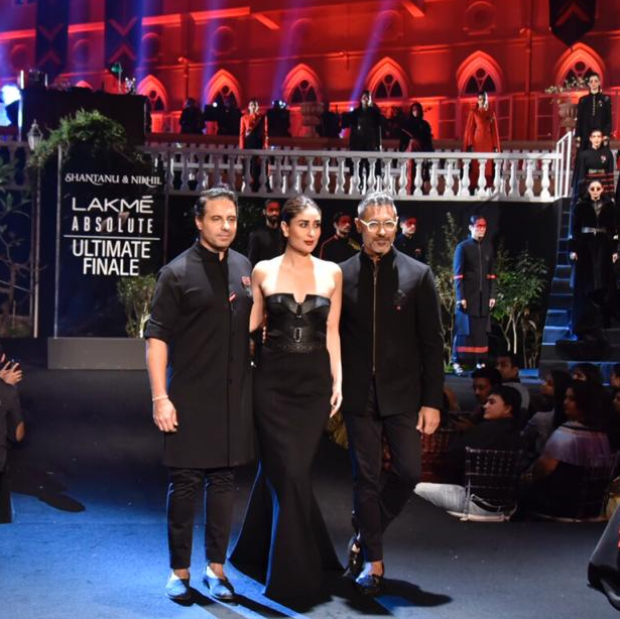 Kareena Kapoor Khan for Shantanu and Nikhil at LFW 2019 Summer_Resort finale (6)