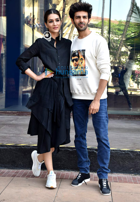 Kartik Aaryan and Kriti Sanon snapped during ‘Luka Chuppi’ interviews ...