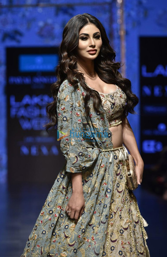 Mouni Roy, Divya Khosla Kumar and others walk the ramp at Lakme Fashion Week Summer/ Resort 2019 – Day 3
