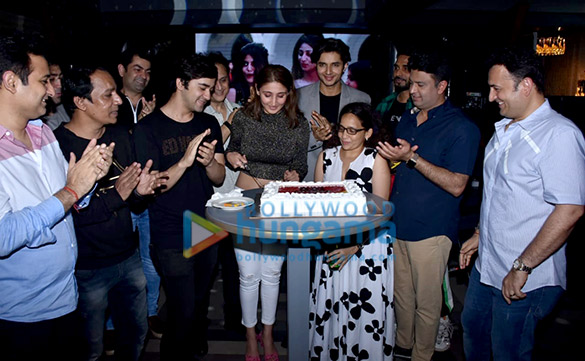 Celebs grace Dhvani Bhanushali’s success bash of ‘Vaaste’ Celebs grace Dhvani Bhanushali's success bash of 'Vaaste'