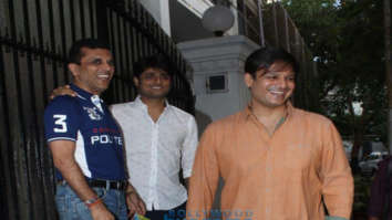 Vivek Oberoi spotted at Anand Pandit’s office in Juhu