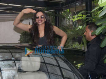 Photos: Deepika Padukone spotted at a salon in Bandra